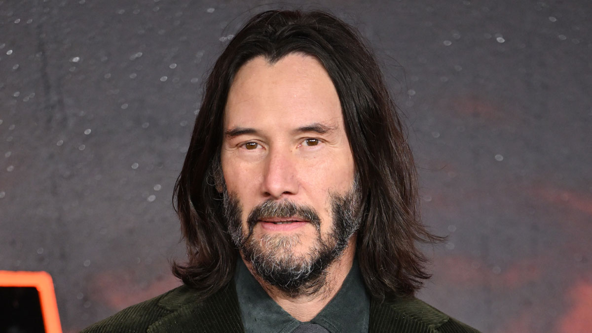 Keanu Reeves Beri T-Shirt Keren ke Kru Stunt 'John Wick 4'