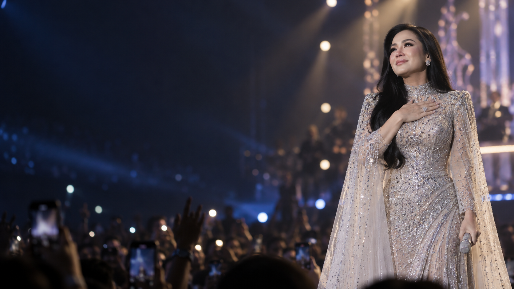 Comeback Syahrini: Tiket Konser Disebut Capai Rp35 Juta