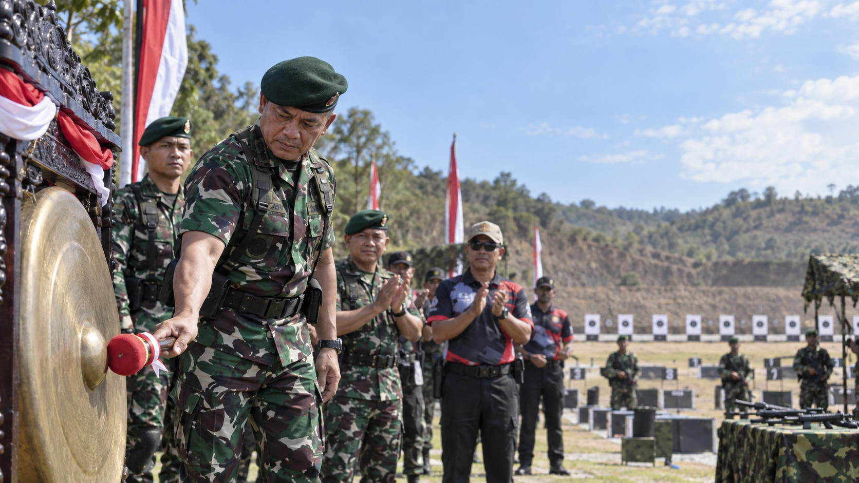Pangdivif 1 Kostrad Buka Lomba Tembak Piala Panglima TNI 2026