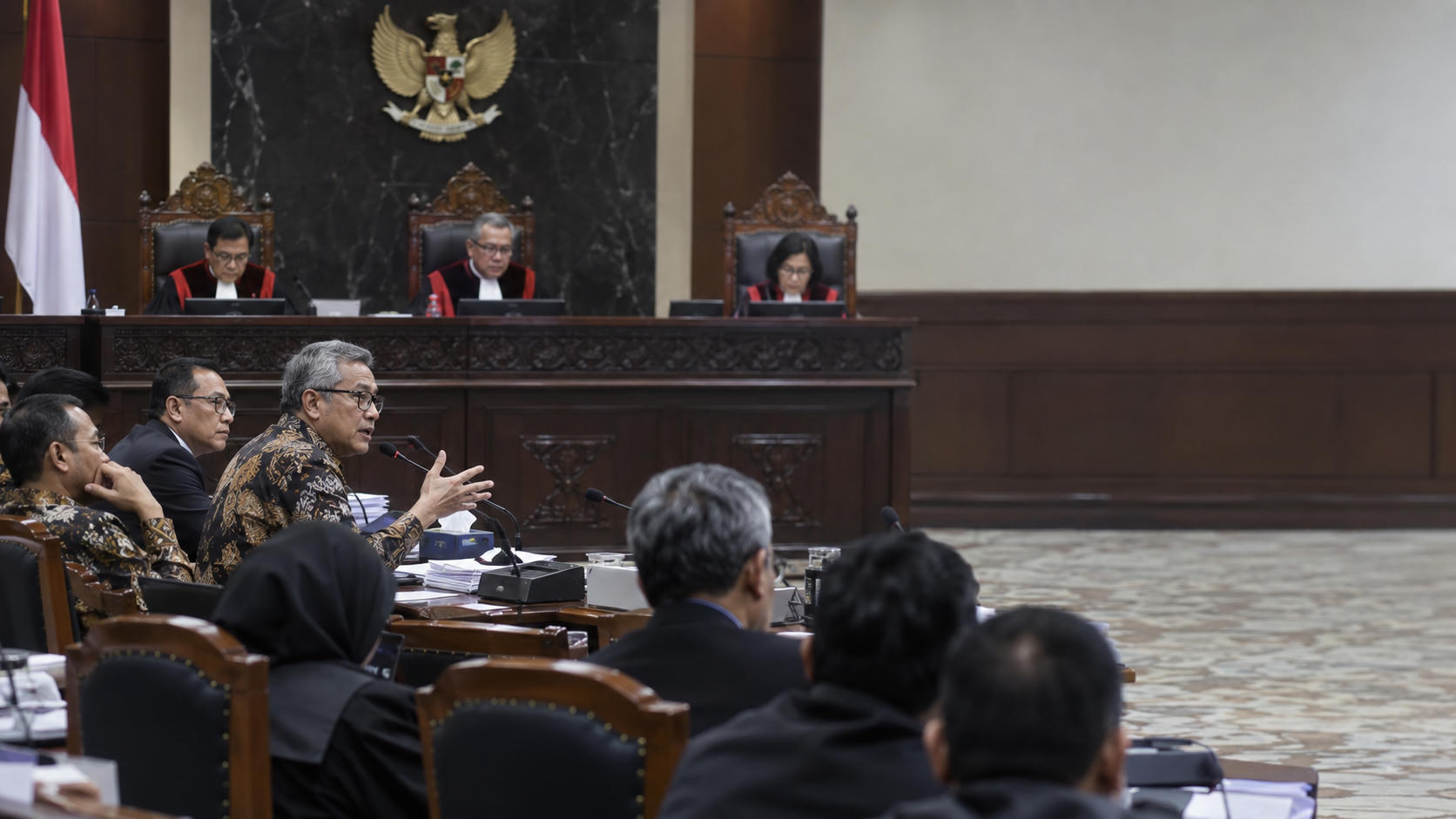 Sidang MK soal Syarat Gibran dan Dugaan Pasal Titipan