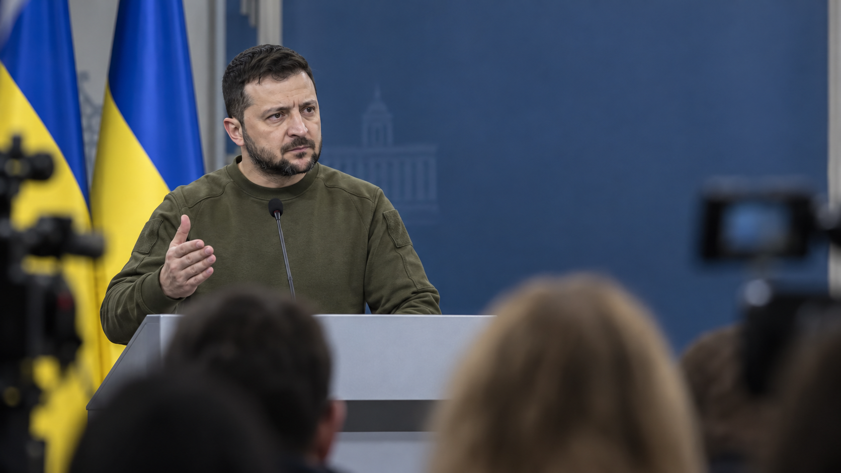 Zelensky Tolak Tekanan Trump soal Kepemimpinan Ukraina